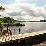 בית נופש T'whit T'woo *