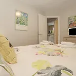 T'whit T'woo ווינדרמר