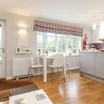 בית נופש T'whit T'woo *