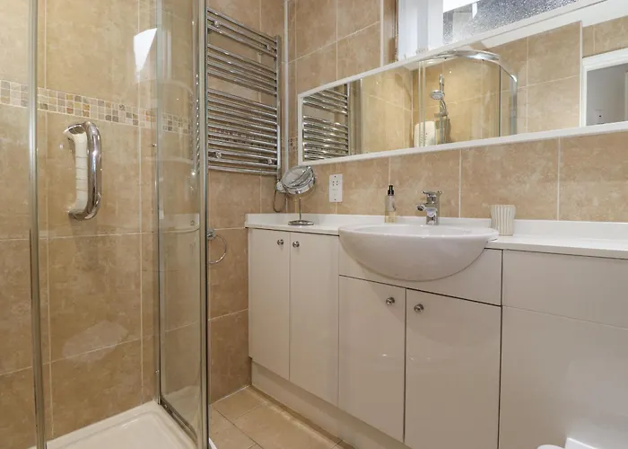 T'whit T'woo Windermere