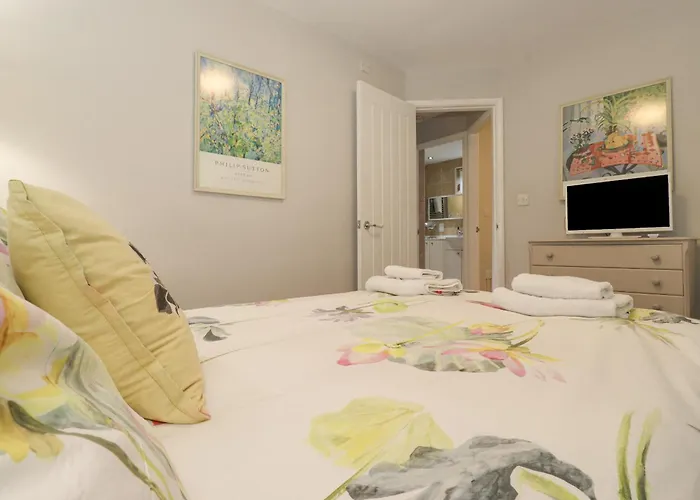 T'whit T'woo Windermere